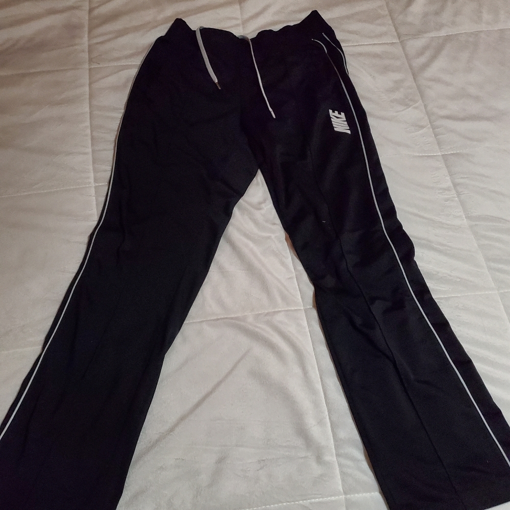 Nike sweatpants joggers